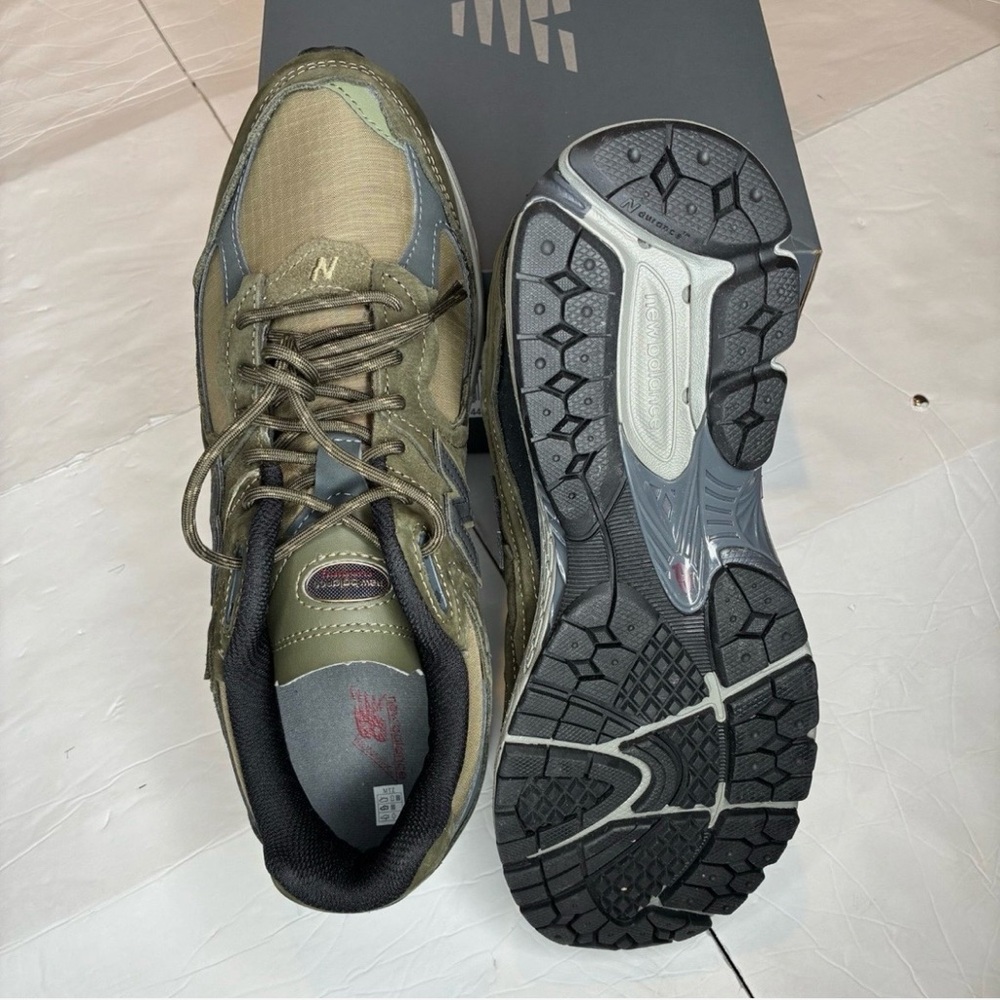New Balance 2002R Protection Pack Green - Picture 5 of 6